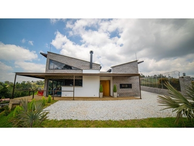 Exclusiva casa de campo en venta Guarne, Colombia