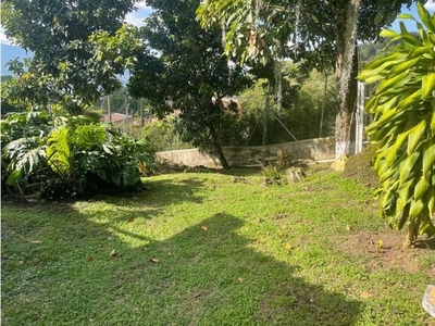 Terreno / Solar de 1267 m2 en venta - Envigado, Departamento de Antioquia