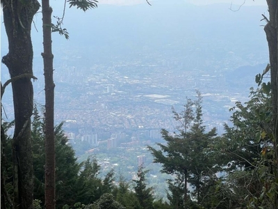 Terreno / Solar de 15400 m2 - Medellín, Colombia
