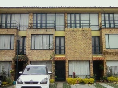 Casa en conjunto cerrado en venta o en permuta - Bogotá
