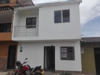 En venta casa completamente remodelada para estrenar (Vegachí-Antioquia) - Vegachi