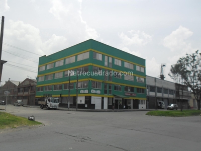 Edificio de Apartamentos en Venta, Zona Industrial