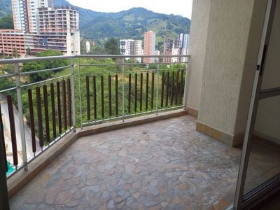 Apartamento en arriendo Centro Comercial Aves María, Calle 75 Sur, Sabaneta, Antioquia, Colombia
