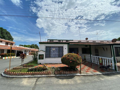 ¡increíble Oportunidad! Casa Vacacional En Ricaurte, Cundinamarca.