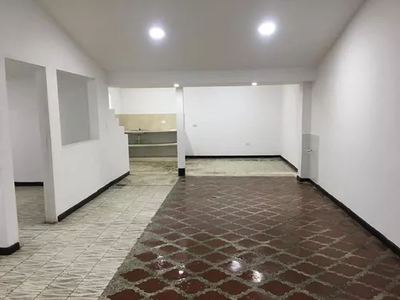 Venta Casa Bifamiliar De 330mt2 En Vipasa, Norte De Cali 9647.