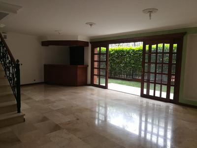 Venta De Casa Condominio Ciudad Jardín, Sur De Cali, 3131.