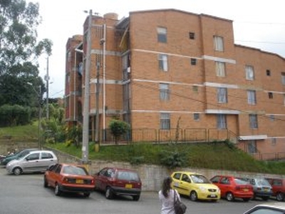 Vendo Apartamento Buenos Acabados - En Buen Estado - 57 M2 - Medellín