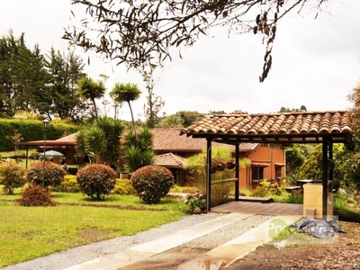 Exclusiva Villa / Chalet de 499 m2 en venta en Envigado, Departamento de Antioquia