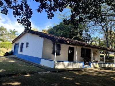 Chalet de lujo de 3 dormitorios en alquiler San Jerónimo, Departamento de Antioquia