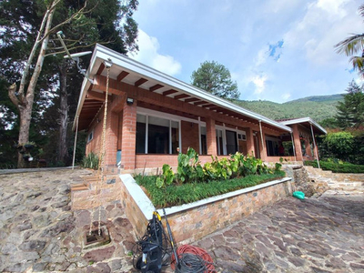 Casa Campestre En Venta Sector Loma Del Escobero, Envigado