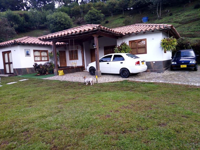 Linda Casa Finca En Venta En El Retiro Antioquia