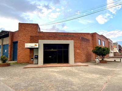 Venta O Arriendo Excelente Oportunidad Local Comercial Esquinero Zona Industrial Montevideo
