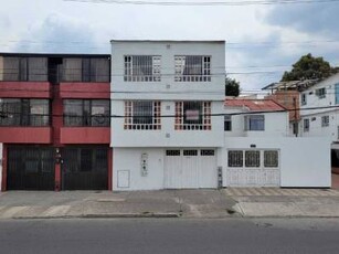 Apartamento en venta en Alamos Norte, Bogotá, Cundinamarca