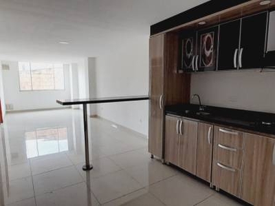 Apartamento en renta en Los Cerezos, Bogotá, Cundinamarca | 80 m2 terreno y 80 m2 construcción