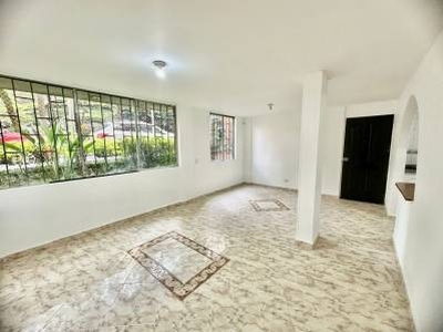 Apartamento en venta en Envigado, Envigado, Antioquia | 73 m2 terreno y 73 m2 construcción