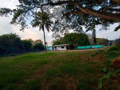 Terreno en venta en Corregimiento de Rozo, Palmira, Valle del Cauca | 2.000 m2 terreno y 180 m2 construcción