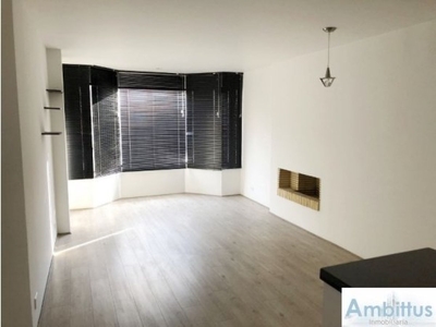 Apartamento remodelado en Chico Navarra