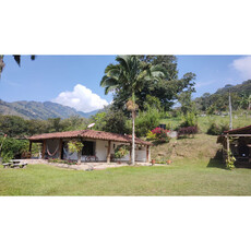 Vendo Finca De Recreo. Barbosa Antioquia - Vereda La Playita