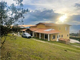 Vivienda de lujo de 11170 m2 en venta Chía, Cundinamarca