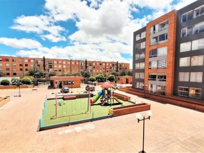 Apartamento en venta en Ciudad Hayuelos, Bogotá, Cundinamarca | 65 m2 terreno y 65 m2 construcción