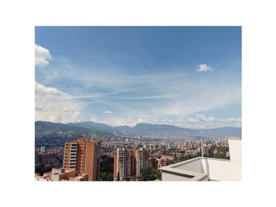 Atico de alto standing de 389 m2 en venta Envigado, Colombia