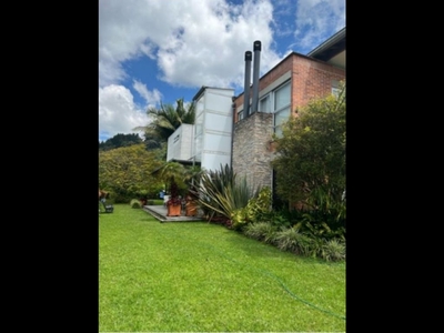 Vivienda de alto standing de 1300 m2 en venta Envigado, Colombia