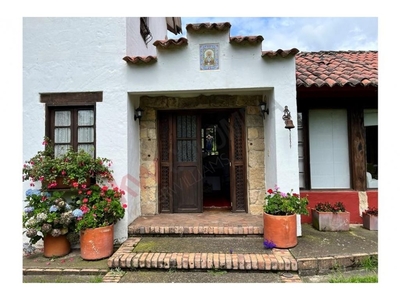 Casa de campo de alto standing de 13725 m2 en venta La Calera, Colombia