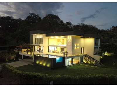Casa de campo de alto standing de 1500 m2 en venta Jamundí, Colombia