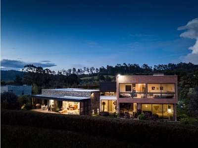 Casa de campo de alto standing de 1600 m2 en venta Envigado, Departamento de Antioquia