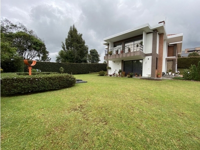Casa de campo de alto standing de 1740 m2 en venta Envigado, Departamento de Antioquia