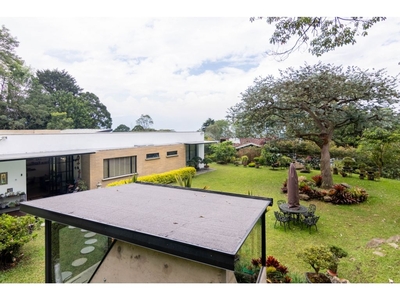 Casa de campo de alto standing de 2000 m2 en venta Envigado, Departamento de Antioquia
