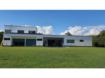 Casa de campo de alto standing de 2120 m2 en venta Rionegro, Colombia