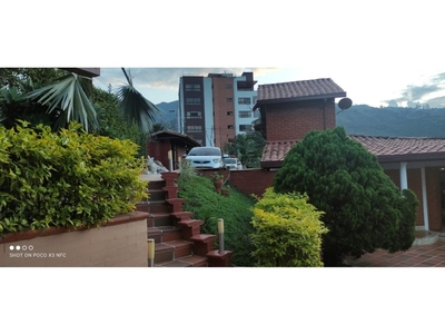 Casa de campo de alto standing de 2400 m2 en venta Medellín, Departamento de Antioquia