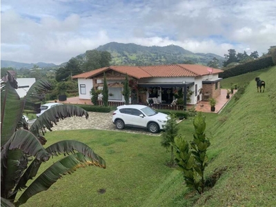 Casa de campo de alto standing de 2547 m2 en venta La Ceja, Departamento de Antioquia