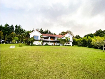 Casa de campo de alto standing de 3090 m2 en venta Rionegro, Departamento de Antioquia
