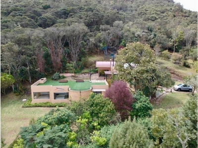 Casa de campo de alto standing de 3800 m2 en venta La Calera, Cundinamarca
