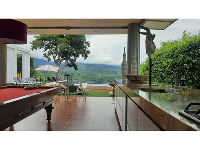 Casa de campo de alto standing de 4 dormitorios en venta Anapoima, Colombia