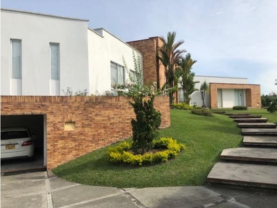 Casa de campo de alto standing de 4 dormitorios en venta La Tebaida, Quindío Department