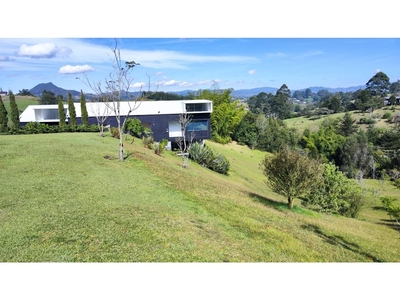 Casa de campo de alto standing de 5 dormitorios en venta Carmen de Viboral, Departamento de Antioquia