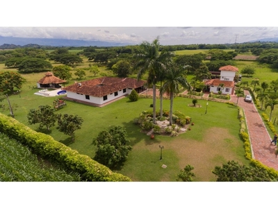 Casa de campo de alto standing de 5 dormitorios en venta La Victoria, Colombia