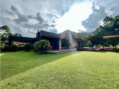 Casa de campo de alto standing de 5900 m2 en venta Retiro, Colombia
