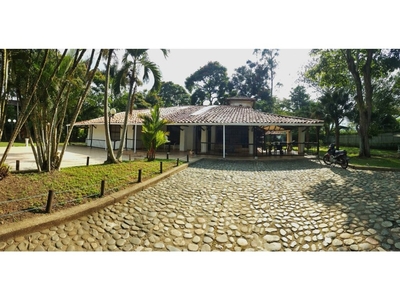 Casa de campo de alto standing de 6 dormitorios en venta Cali, Departamento del Valle del Cauca