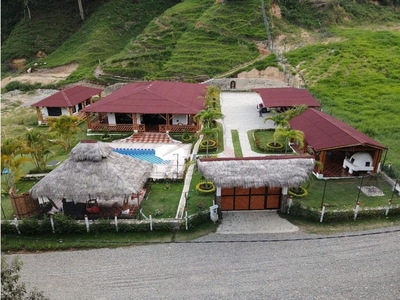 Casa de campo de alto standing de 6 dormitorios en venta Ibagué, Colombia