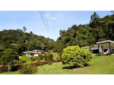 Casa de campo de alto standing de 7 dormitorios en venta La Ceja, Colombia