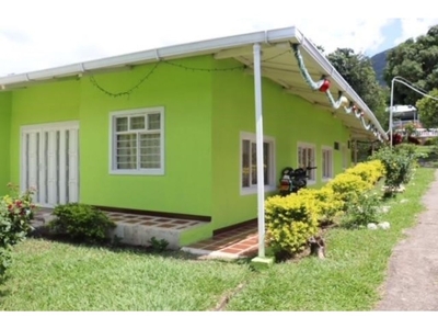 Casa de campo de alto standing de 8000 m2 en venta Palmira, Departamento del Valle del Cauca