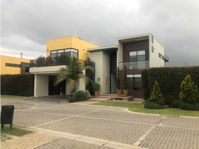 Casa de campo de alto standing de 805 m2 en venta Cota, Cundinamarca