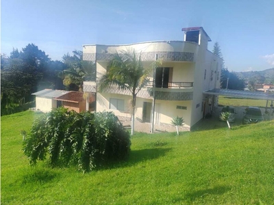Casa de campo de alto standing de 8868 m2 en venta Carmen de Viboral, Departamento de Antioquia