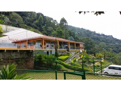 Cortijo de alto standing de 128000 m2 en venta Dagua, Departamento del Valle del Cauca