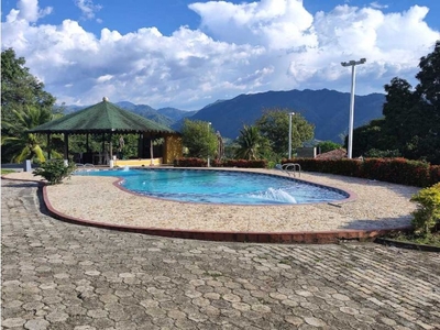 Cortijo de alto standing de 15000 m2 en venta San Jerónimo, Departamento de Antioquia