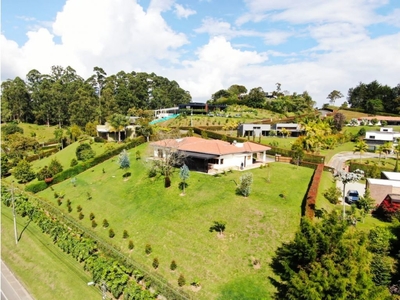 Cortijo de alto standing de 2500 m2 en venta La Ceja, Departamento de Antioquia